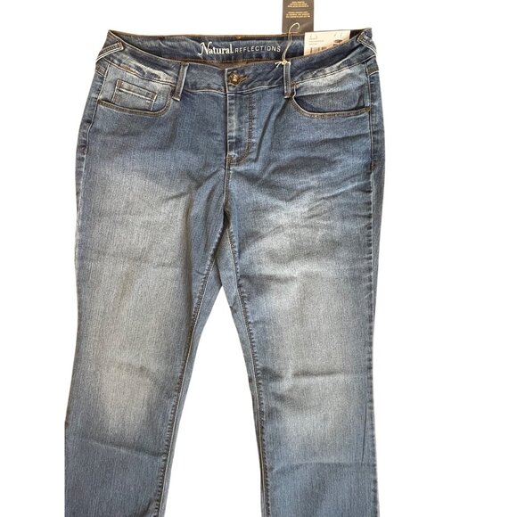 Natural Reflections Women's 12/T Classic Fit Straight Leg Jeans Everyday Wear - Picture 2 of 11
